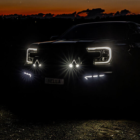 Hella Antares 9'' LED Verstraler | Oranje/Wit Positielicht + Flitslicht