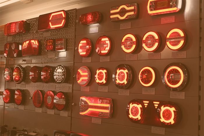 + 200 soorten LED achterlichten + 200 soorten LED achterlichten